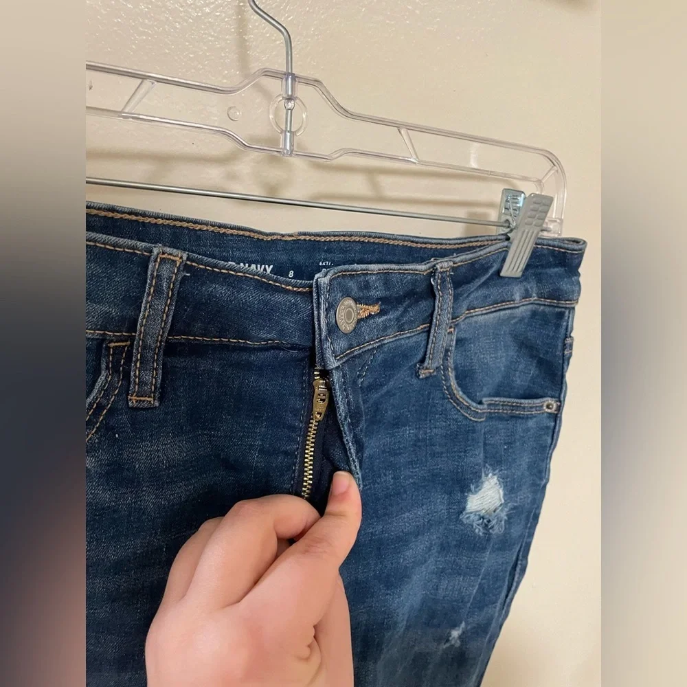 ✨Old Navy Distressed Jeans Super Hi Rise Size 8